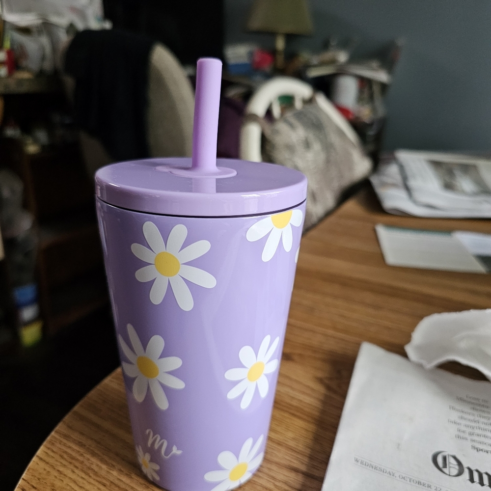 Lavender Tumbler with Daisy Print 14 Oz.